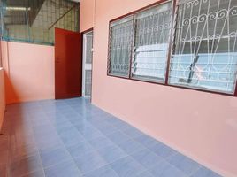 3 Bedroom Townhouse for sale at Baan Suktawee, Sala Thammasop