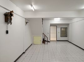 2 Schlafzimmer Reihenhaus zu vermieten in Mueang Samut Prakan, Samut Prakan, Samrong Nuea, Mueang Samut Prakan