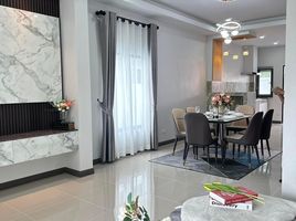 2 Bedroom Villa for sale at Rattanakorn Village 18, Na Kluea