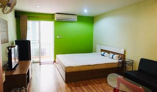 1 Schlafzimmer Wohnung zu verkaufen in Sam Sen Nok, Bangkok Regent Home 12 Latphrao 41