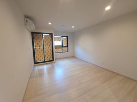 1 Bedroom Condo for rent at Life One Wireless, Lumphini