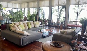 5 chambres Penthouse a vendre à Khlong Toei, Bangkok Lake Green Condominium