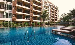 Photo 2 of the Communal Pool at Diamond Suites Resort Condominium