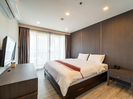 3 спален Квартира в аренду в AP Suites Sukhumvit 33, Khlong Tan Nuea