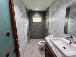 3 спален Дом в аренду в Baan Thanaboon Property, San Phak Wan