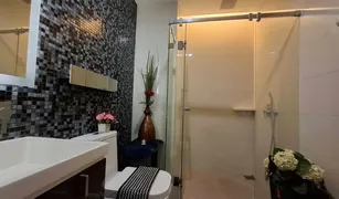 1 Bedroom Condo for sale in Yan Nawa, Bangkok The Room Sathorn-St.Louis