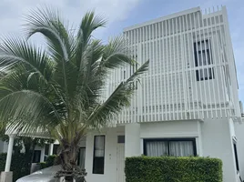 3 Bedroom Villa for rent at Bee Villa Wellness Resort Phuket, Choeng Thale