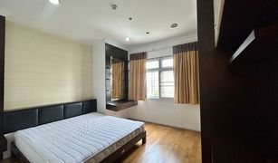 3 Bedrooms Condo for sale in Khlong Tan Nuea, Bangkok The Madison