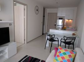 1 спален Кондо в аренду в Rhythm Sukhumvit 42, Phra Khanong