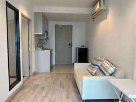 1 Bedroom Condo for rent at Ideo Mobi Sathorn, Bang Lamphu Lang, Khlong San