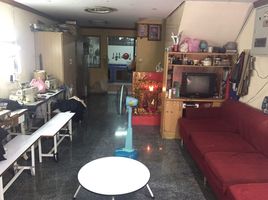2 Schlafzimmer Reihenhaus zu verkaufen im Baan Suksan 6, Lak Song, Bang Khae