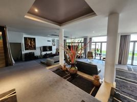 6 Bedroom House for sale in Santiburi Samui Country Club, Maenam, Maenam