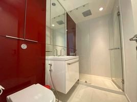 2 Bedroom Condo for rent at 185 Rajadamri, Lumphini