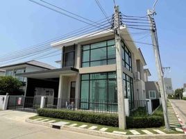 3 Bedroom Villa for sale at Centro Suksawat-Rama 3, Thung Khru