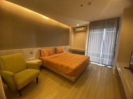 2 Schlafzimmer Wohnung zu vermieten im Kanyarat Lakeview Condominium, Nai Mueang