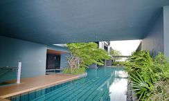 Photo 2 of the Communal Pool at The Signature by URBANO
