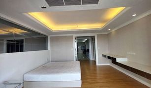 1 Bedroom Condo for sale in Si Lom, Bangkok Nusa State Tower Condominium