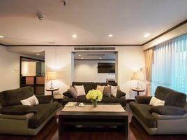 3 спален Кондо в аренду в Mayfair Garden, Khlong Toei