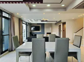 3 Bedroom Condo for rent at The Prestige 49, Khlong Tan Nuea