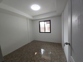 2 Bedroom Townhouse for sale in Huai Kapi, Mueang Chon Buri, Huai Kapi