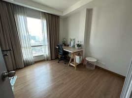 2 Schlafzimmer Appartement zu vermieten im Thru Thonglor, Bang Kapi, Huai Khwang, Bangkok, Thailand