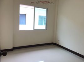 3 Schlafzimmer Reihenhaus zu verkaufen im Sue Trong Bang Yai, Lahan, Bang Bua Thong