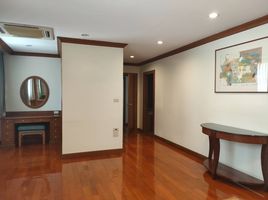 3 Bedroom Apartment for rent at Sawang Apartment, Thung Mahamek