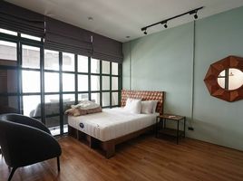 1 Bedroom Apartment for sale at Baan Sathorn Chaophraya, Khlong Ton Sai