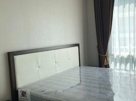 2 Bedroom Condo for sale at Leticia Rama 9, Bang Kapi, Huai Khwang
