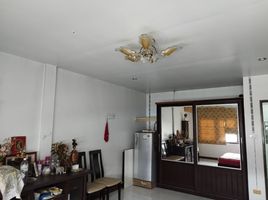 2 Schlafzimmer Reihenhaus zu verkaufen in Phra Khanong, Bangkok, Bang Chak