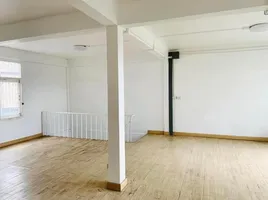  Магазин for rent in Бангкок, Khlong Toei, Кхлонг Тоеи, Бангкок