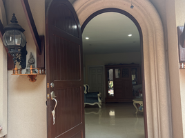 5 Bedroom House for sale at Silk Road Place, Huai Yai