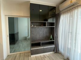 1 Bedroom Condo for sale at The Key Sathorn-Charoenraj, Bang Khlo