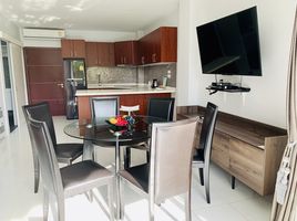 2 спален Кондо в аренду в Orchid Beach Apartment , Phe