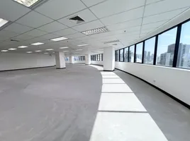 382.42 m² Office for rent at Ital Thai Tower, Bang Kapi, Huai Khwang, Bangkok