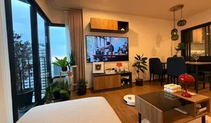 2 Bedrooms Condo for sale in Chomphon, Bangkok The Line Vibe