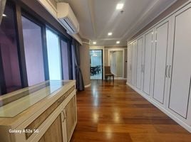 3 Bedroom Condo for sale at Nusa State Tower Condominium, Si Lom, Bang Rak