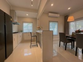 4 Bedroom Townhouse for rent at Permsap Villa, Si Sunthon