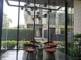 在The Emporio Place出售的2 卧室 公寓, Khlong Tan