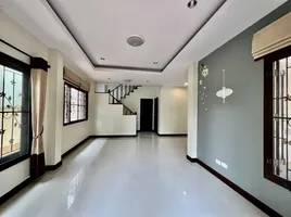 3 Bedroom Villa for sale at Suchawalai Rama 5 , Bang Si Mueang