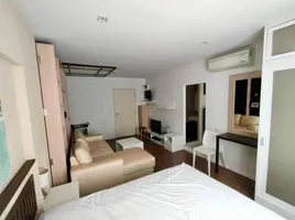 1 Schlafzimmer Wohnung zu verkaufen im Baan Koo Kiang, Nong Kae, Hua Hin