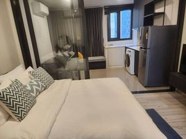 1 Bedroom Condo for sale at XT Huaikhwang, Din Daeng