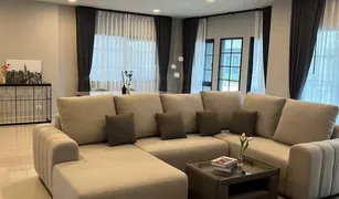 4 Bedrooms House for sale in Bang Kaeo, Samut Prakan Centro Bangna