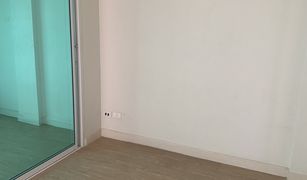 曼谷 曼磅 Modern Condo Kalapapruek-Kamnanmant 3 1 卧室 公寓 售 