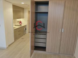 Studio Wohnung zu verkaufen im Farhad Azizi Residence, Al Jaddaf, Dubai