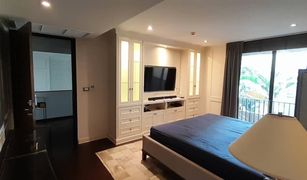 3 Bedrooms Condo for sale in Chong Nonsi, Bangkok Baan Lux-Sathon