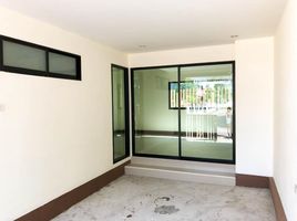 2 Bedroom House for sale in Maya Lifestyle Shopping Center, Chang Phueak, Suthep