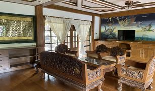 6 Schlafzimmern Villa zu verkaufen in Chang Phueak, Chiang Mai Baan Suan Lanna