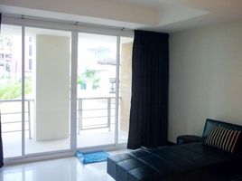 Studio Appartement zu verkaufen im Patong Harbor View, Patong