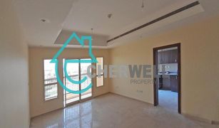 Studio Appartement zu verkaufen in Baniyas East, Abu Dhabi Bawabat Al Sharq